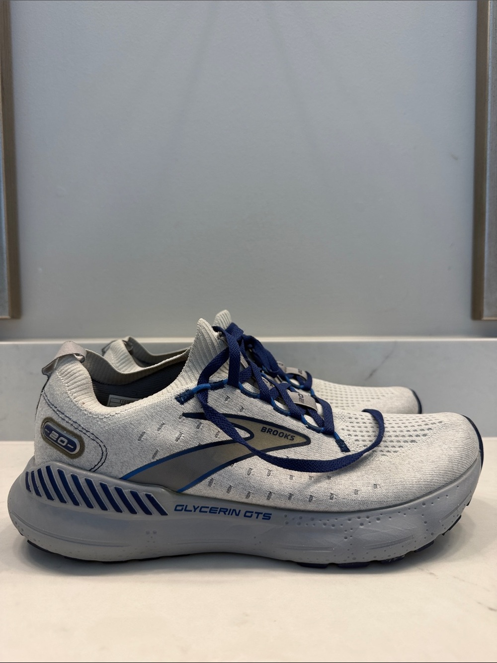 Brooks Glycerin StealthFit GTS 20 Running Shoe - Men's Size 9